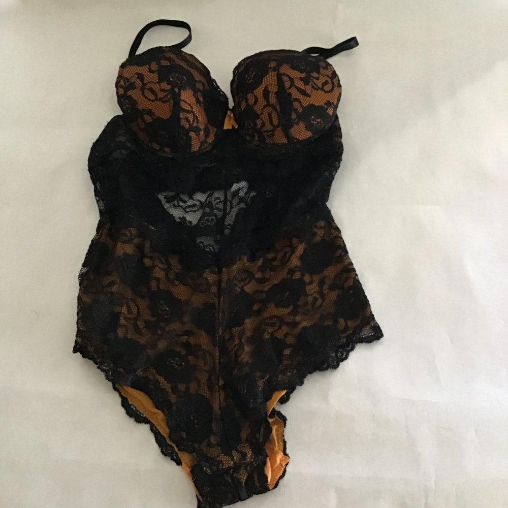 Sexy black lace with orange lining baby doll lingerie, size Medium